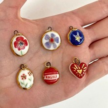 跨境亚马逊彩色多巴胺不锈钢项链爱心圆形花花苹果火龙果保色吊坠