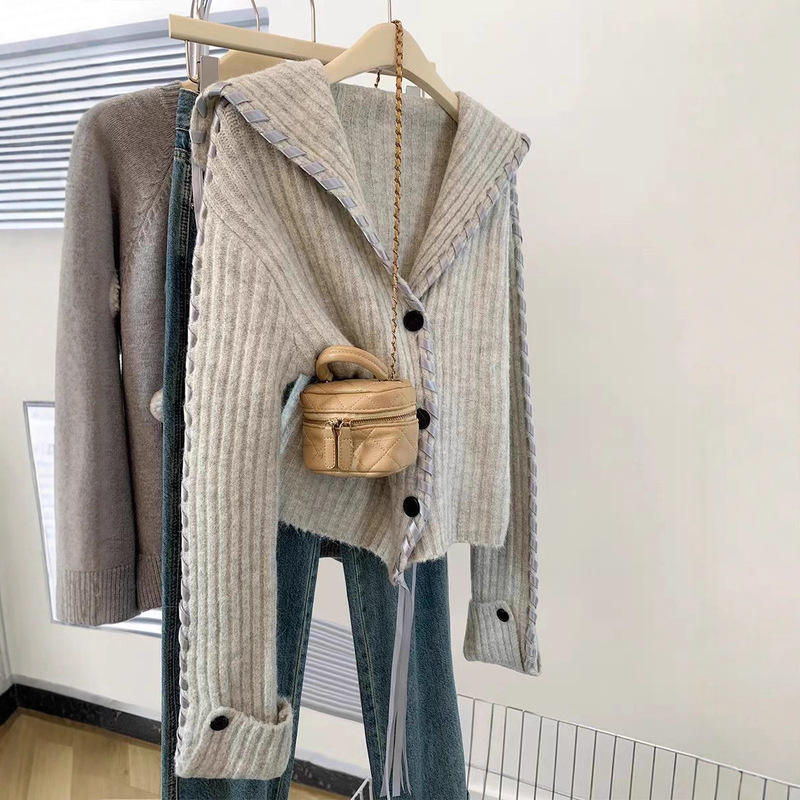 Guangzhou Thirteen Lines High-Quality Popular Item ~ V-Neck Sweater Cardigan for Women, New Autumn/Winter Navy Collar Short Knitted Cardigan