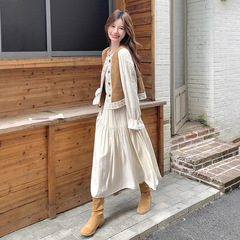 法式减龄咖色马甲连衣裙两件套女春秋2025新款显瘦流行爆款温柔风