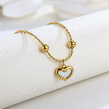 �պ��������ʰ�����������Ůʱ�и�������Ѹ����β���ɫ�����ٴ�