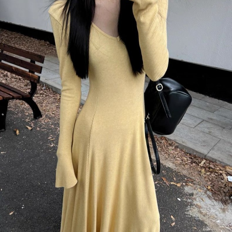 法式针织配大衣连衣裙子2025新款女早春季设计感气质收腰掐腰长裙|undefined