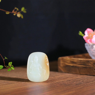 Jin Yu Tang boutique Hetian jade sugar white jade Guanyin pendant carving Guanyin dignified atmosphere Xinjiang genuine goods straight hair
