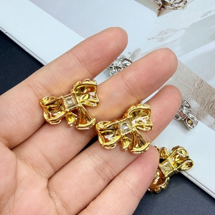 饰品新款合金蝴蝶结系列高级轻奢款式带钻手缝扣高脚金属纽扣