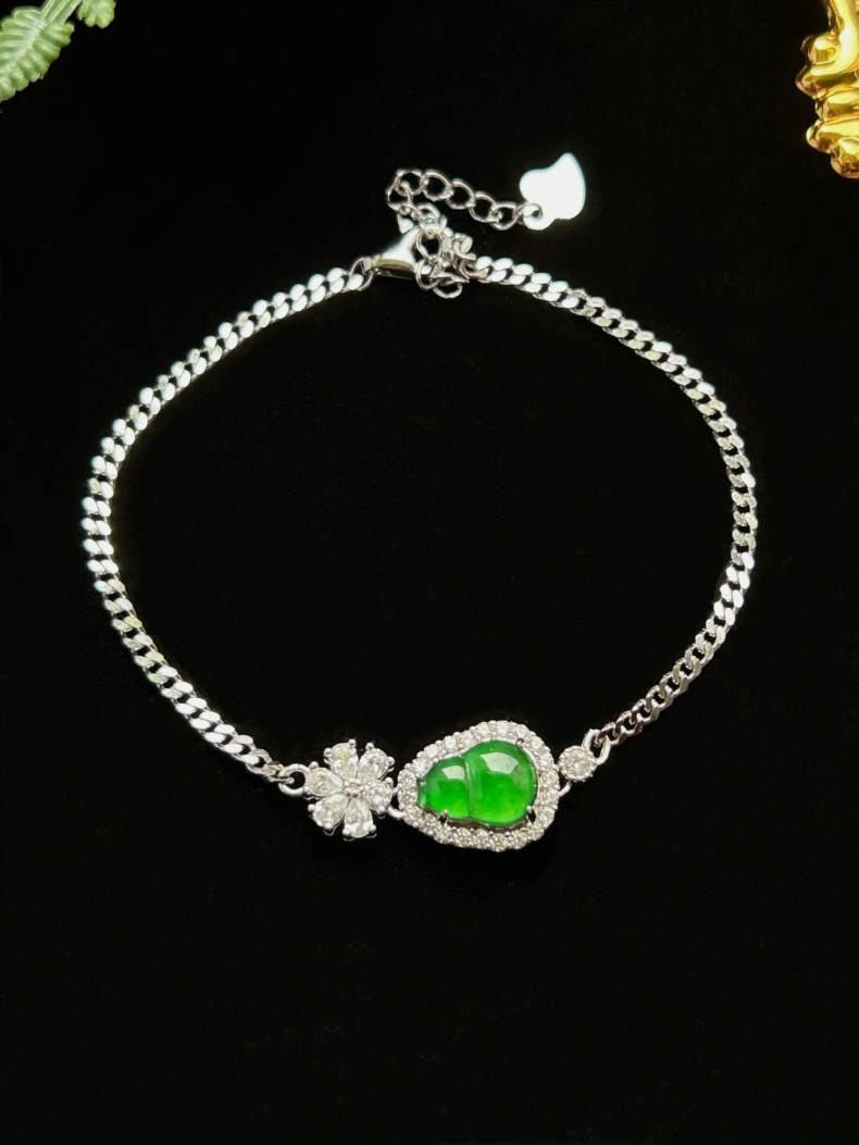 Vòng tay đá ngọc bích tự nhiên A hàng băng chủng mặt trứng cắt S925 bạc xi mạ vàng họa tiết hồ lô chi tiết 45