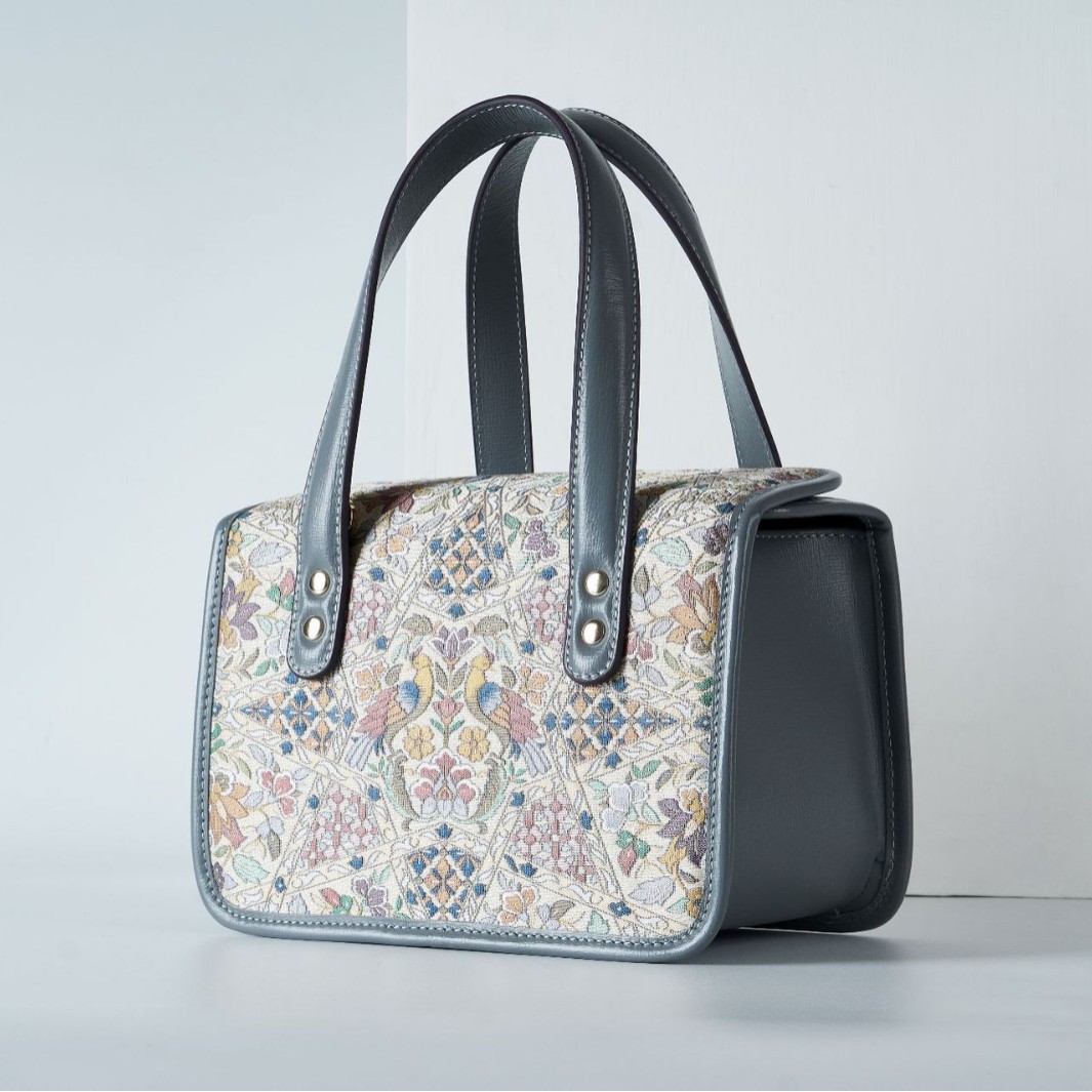 2022 New Banquet Evening Bag For Women, Ethnic Style Top Grain Cowhide Shoulder Bag With Tassel, In Stock - Thumbnail 4