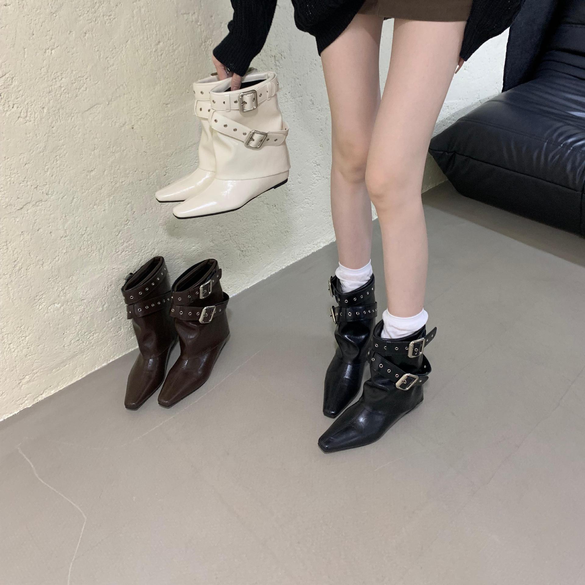2025 New Autumn and Winter French Square Toe Inner Heightening Pleated Boots, Feminine Belt Buckle Mid-Calf Boots