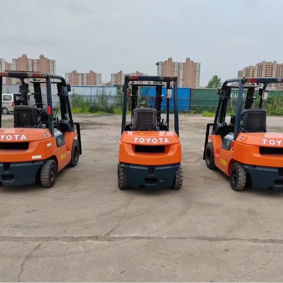 9成新3吨小松叉车 FD30T-16 KOMA+TSU FORKLIFT 小松3吨叉车出售