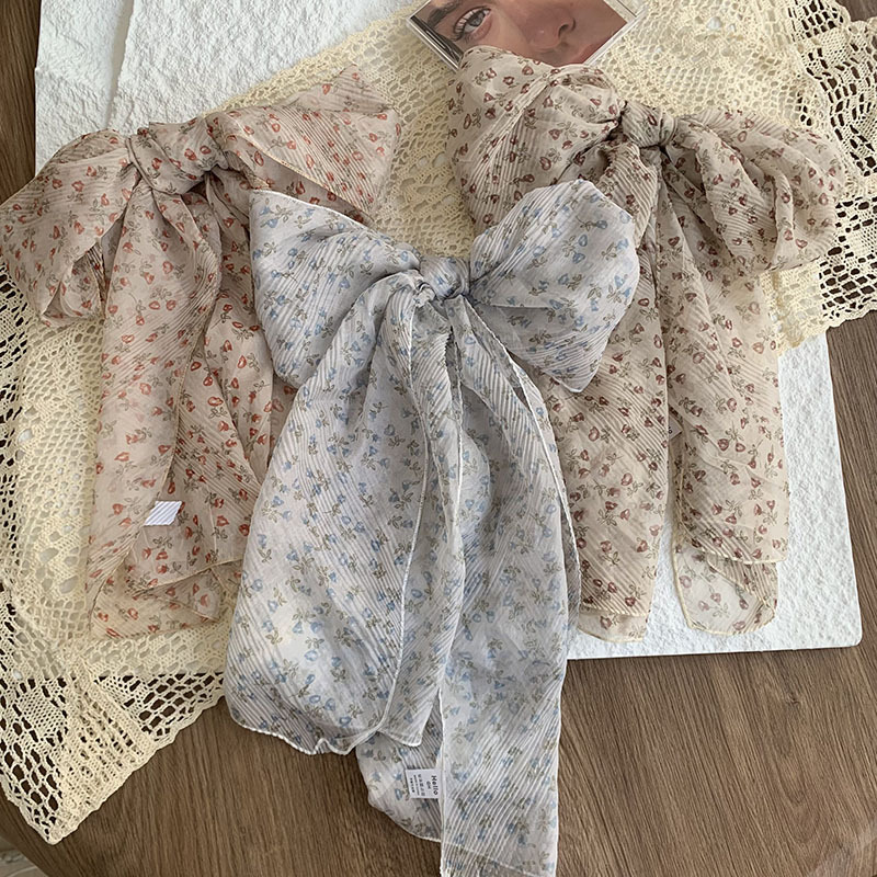 Bufanda delgada, nueva bufanda de seda de verano, pañuelo floral de alta calidad, bufanda de cuello, pequeño chal de protección solar fresco al por mayor