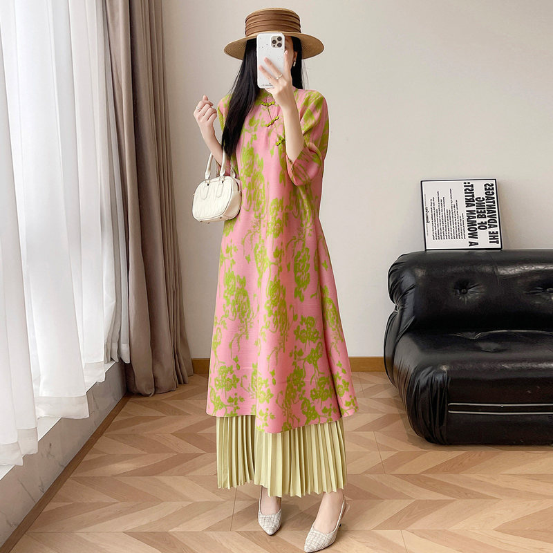 New Chinese-Style Improved Cheongsam, Miyake-Style Pleated Dress, Pink-Green Printed Loose-Fitting Slimming Long Dress