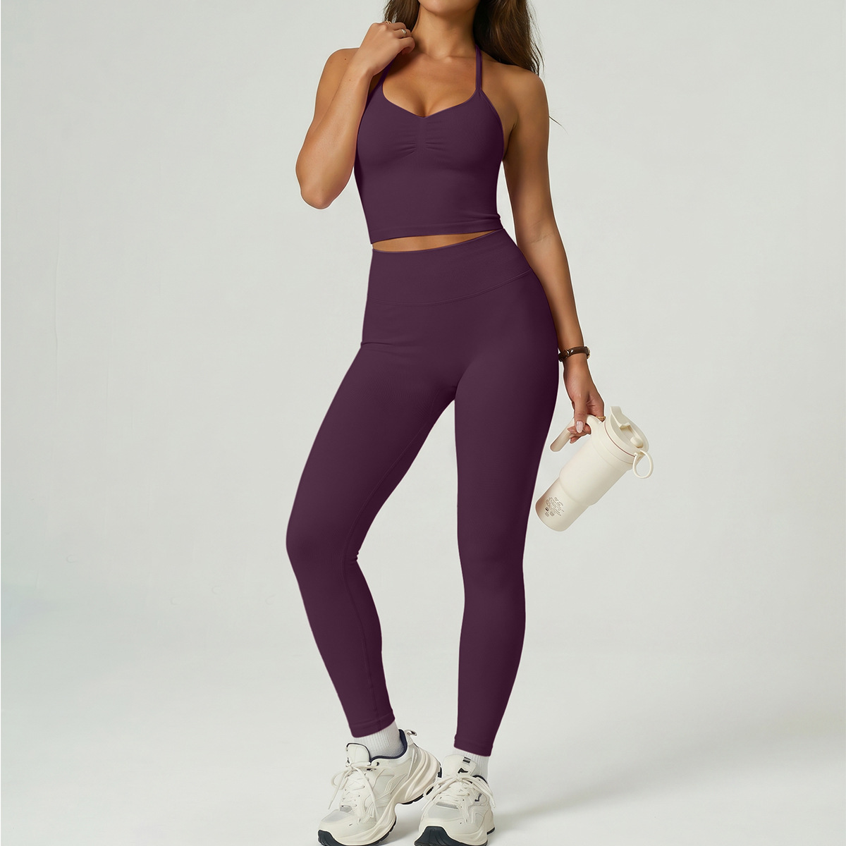 Trajes de yoga transfronterizos trajes de ejercicios colgantes cuello expuesto cintura cojín de pecho cinturón pantalones cortos pantalones de ropa interior deportiva set de yoga
