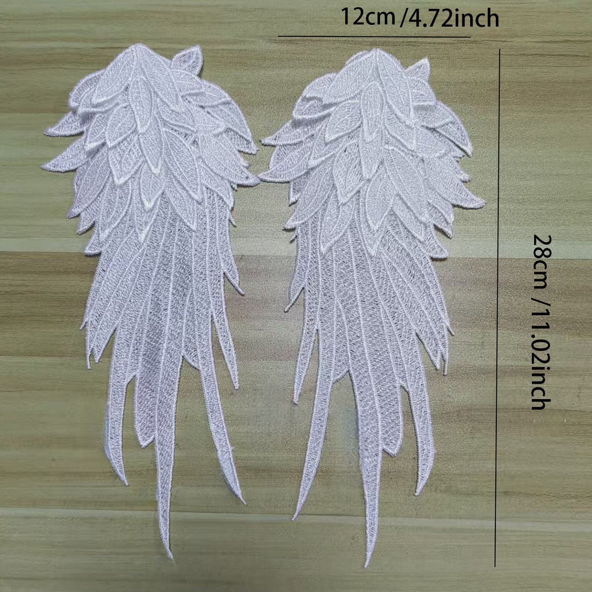 Angel Wings Lolita Feather Hair Clip with Embroidery, Black and White Two-Color Duckbill Hairpin for Women — detail image 1