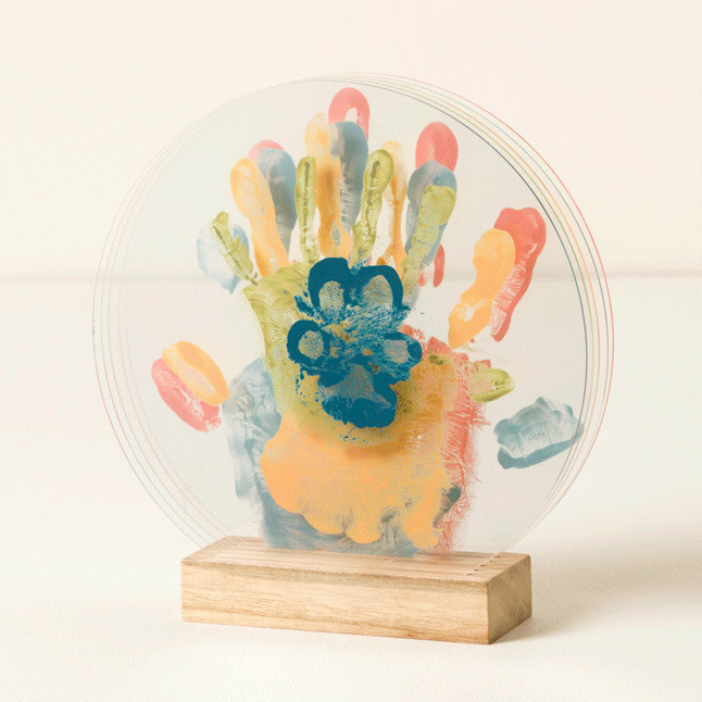 Creative Cross-Border DIY Family Parent-Child Handprint Wooden Base Warm Home Decoration Acrylic Handprint Ornament Creative Cross-Border DIY Family Parent-Child Handprint Wooden Base Warm Home Decoration Acrylic Handprint Ornament