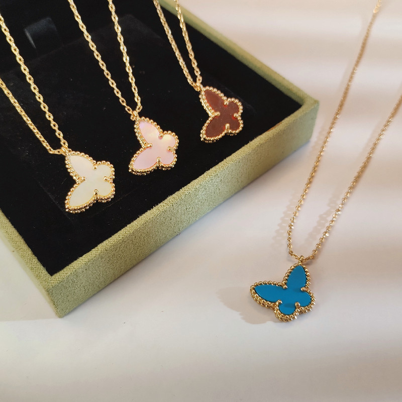 Collana da donna in madreperla bianca con piccola farfalla della serie Quadrifoglio Fanjia, leggera e di lusso, con clavicola di nicchia_voghion.com