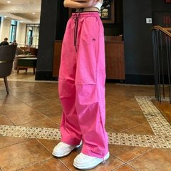 春のファッションカジュアルパンツ女性服ママ服ナチュラル、毎日の通勤スタイルを表現