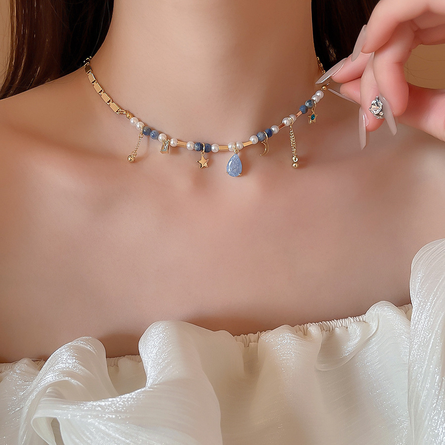 Collar con colgante de cuentas de estrella de color de verano, dulce femenino, pequeña cadena de clavícula fresca, estilo de vacaciones, collar de todo fósforo de nicho