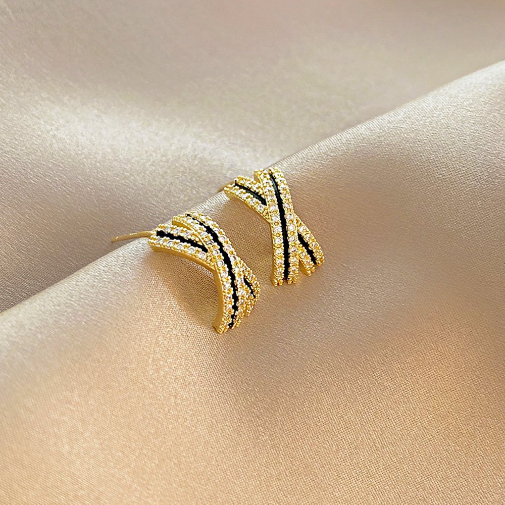 Fashion Letter Copper Ear Studs Inlay Rhinestones Copper Earrings