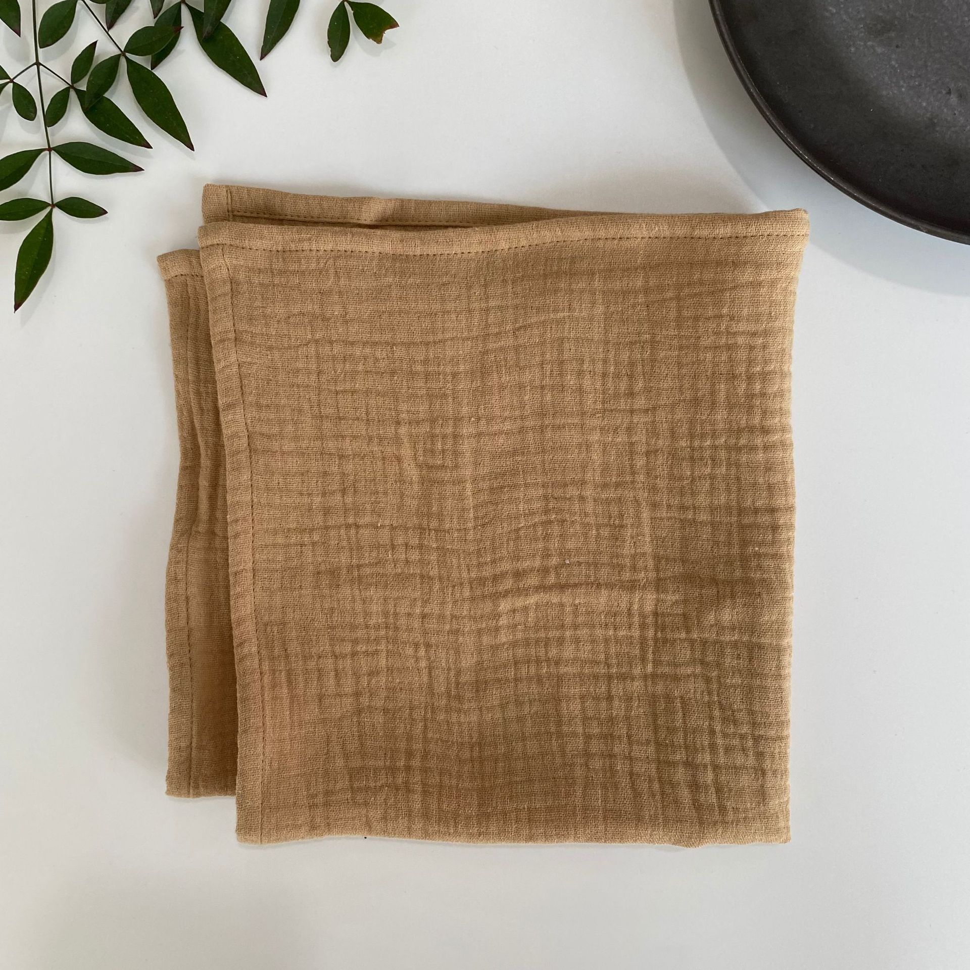 Servilleta de gasa de algodón de doble capa, tela de algodón crepé, mantel individual de algodón, paño de cocina decorativo, color liso, suministro directo de fábrica, mantel en stock