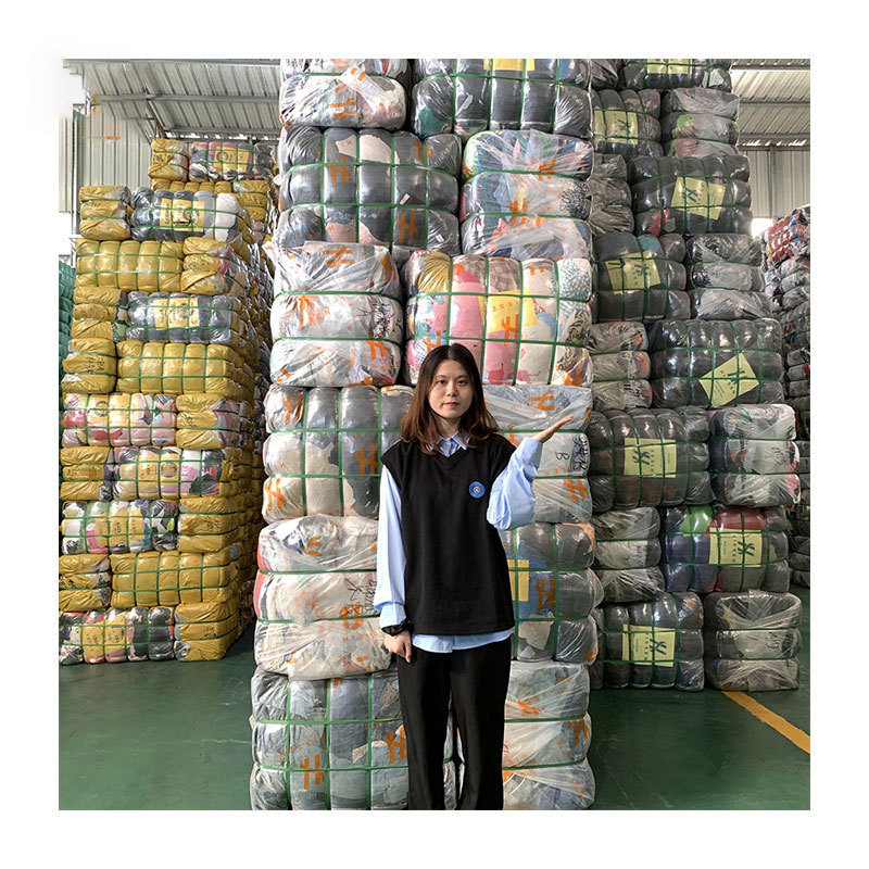 二手衣服旧衣服出售厂家大量供应出口旧T恤旧牛仔裤used clothes