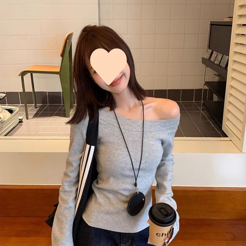 グレーオフショルダー長袖ボトムシャツ女性のための 2025 春と秋の新しいスリムフィットホットガールトップスワンラインシャツ|undefined