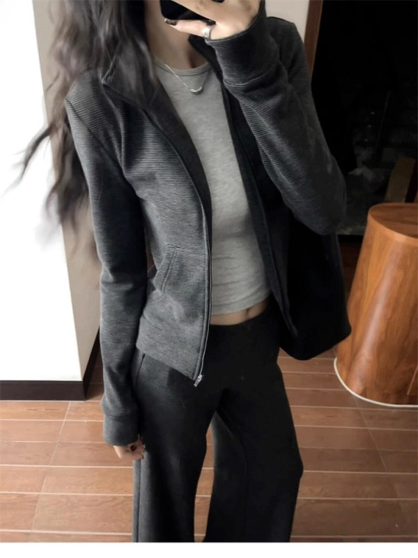 灰色条纹正肩外套女老钱风修身卫衣早秋薄短款气质夹克套装穿搭|undefined