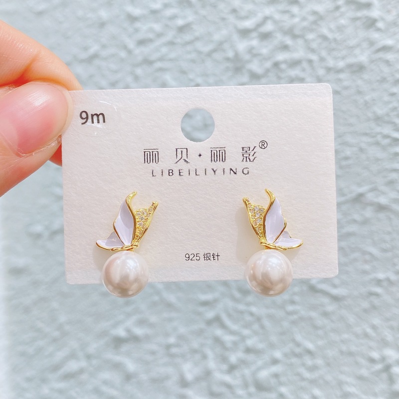 Liyin/Libeliying 新しいパール蝶のイヤリング女性のためのライト高級優しい気質シンプルなイヤリングシルバー針イヤリング|undefined