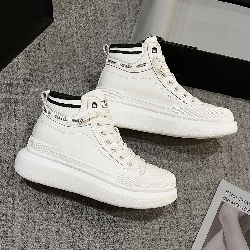 Autumn white sneakers