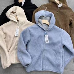 厳選は羊の小毛のフリースのジャケットの23の新型の秋冬の婦人服のファスナーの帽子のコートのカーディガンの430644をまねます。