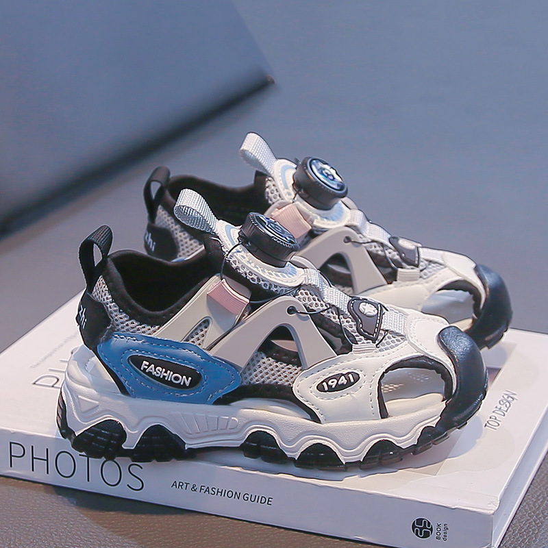Zapatos de playa para niños verano 2026 nuevo tipo de sandalias de botón hueco para niños sandalias casuales ligeras image 7
