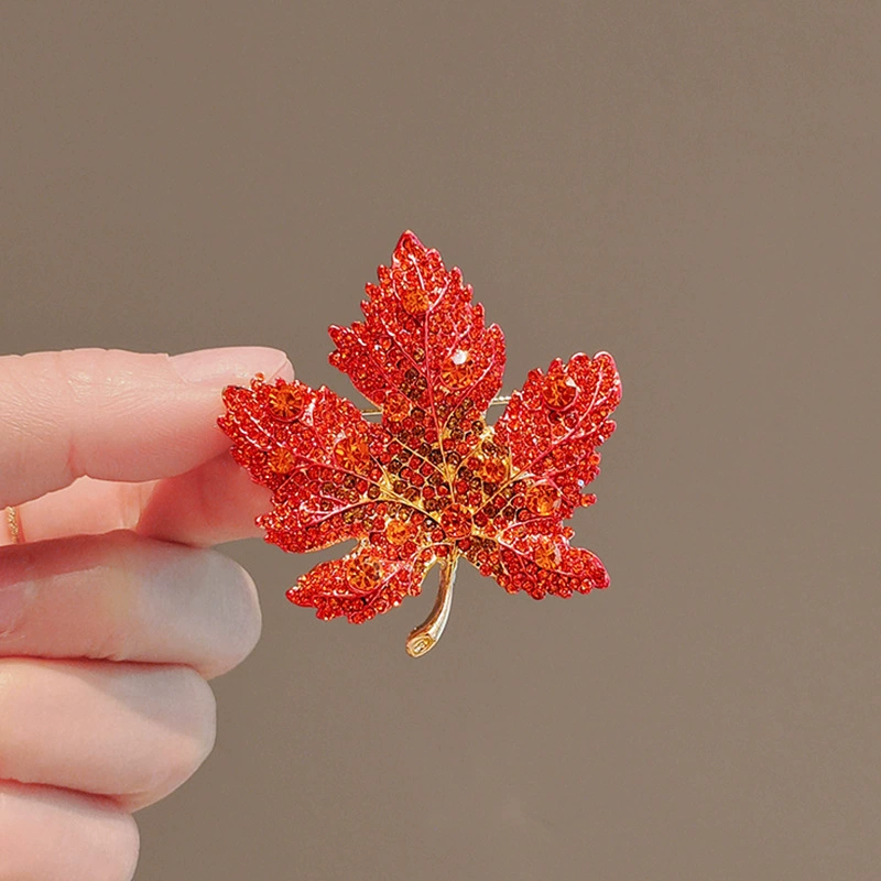 Металлическая маленькая брошь, высокая цена, элитная универсальная нашивка для пиджака костюма, оптовая продажа