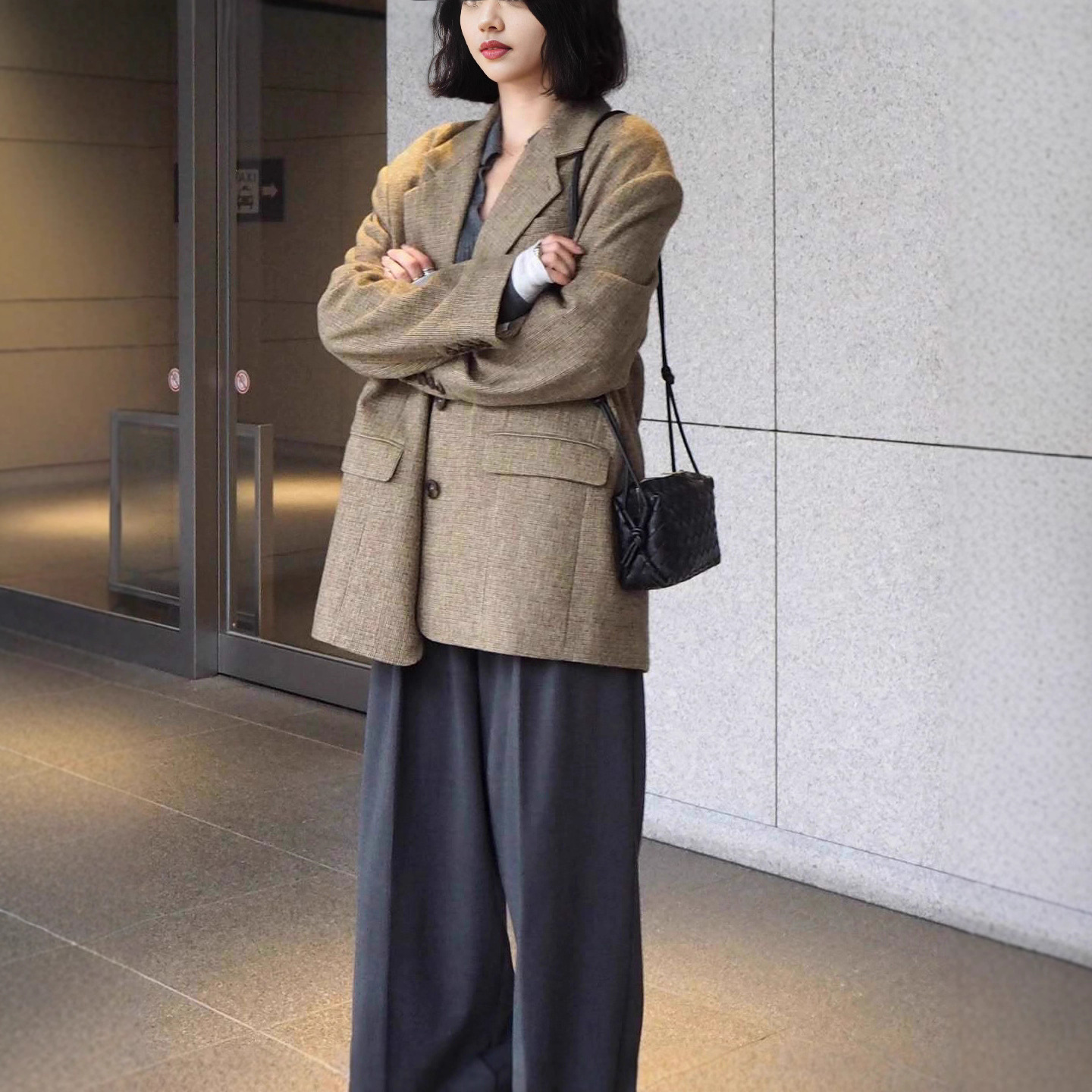 Qianhe Autumn and Winter New Japanese Retro Stylish Plaid Lapel Blazer Three-Dimensional Silhouette Slimming Jacket for Women