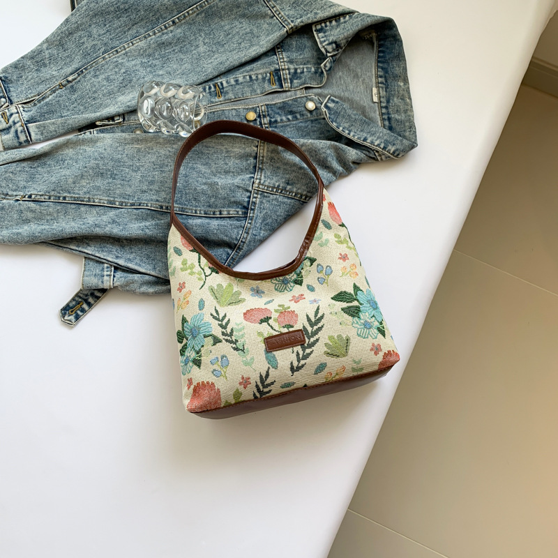 Modas pequeñas frescas de verano nuevas bolsas de tela de gran capacidad impresas casuales simples bolsas de bolsas