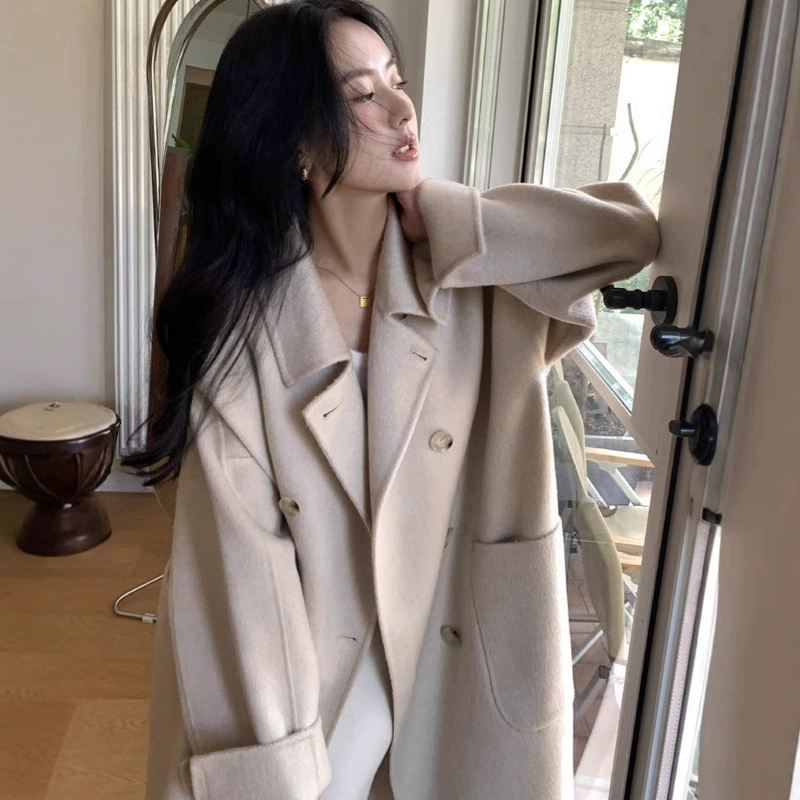 Пальто женское 2024 новое осеннее и зимнее высокое элитное шерстяное пальто свободное пальто с воротником-альпака пальто для женщин