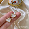 Retro elegant small universal white earrings