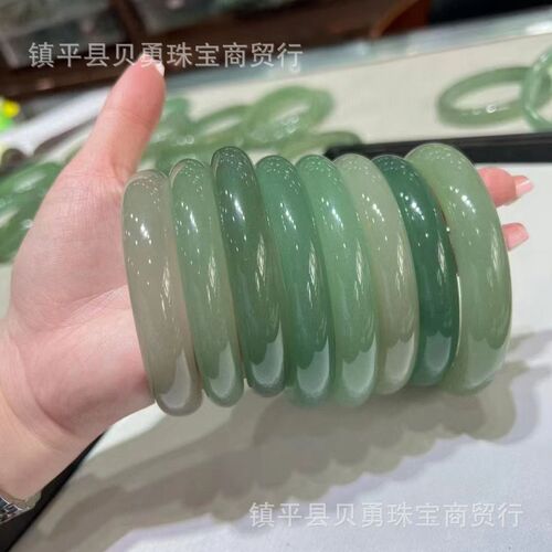 Factory Wholesale Natural Dongling Jade Bracelet for Women, Fresh and Elegant Style, Full Green, Fine Round Bead Bracelet, Beauty Bracelet
