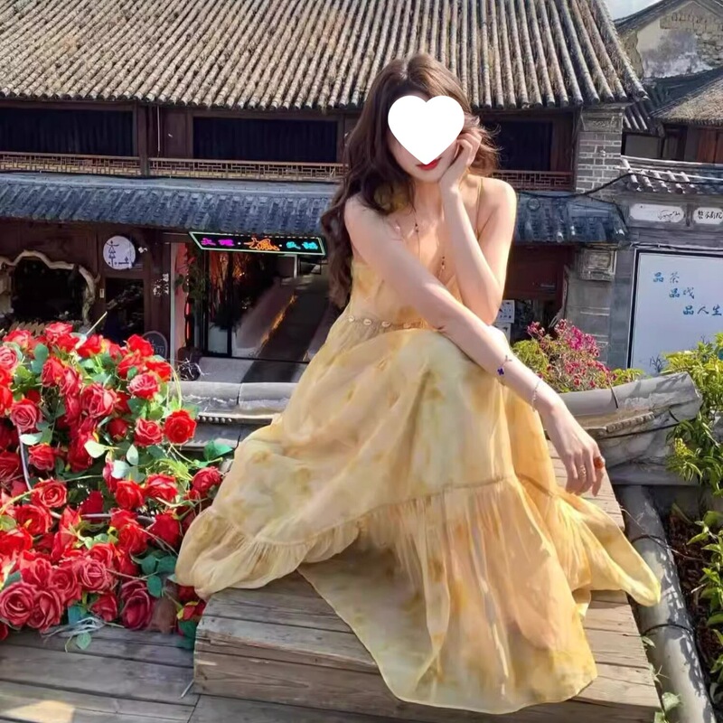 French-Style Sleeveless Spaghetti Strap Dress for Women, Summer 2026 New Model, Petite High-Waisted Elegant Beach Vacation Long Dress