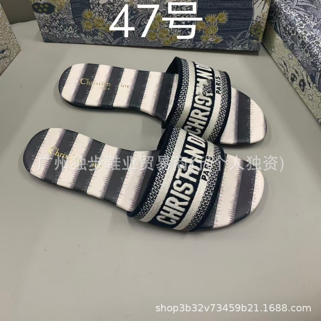 Zapatillas de piso plano de moda versátiles en forma de una forma D clásica transfronteriza adecuada para extranjeros no molestes nacionales image 53