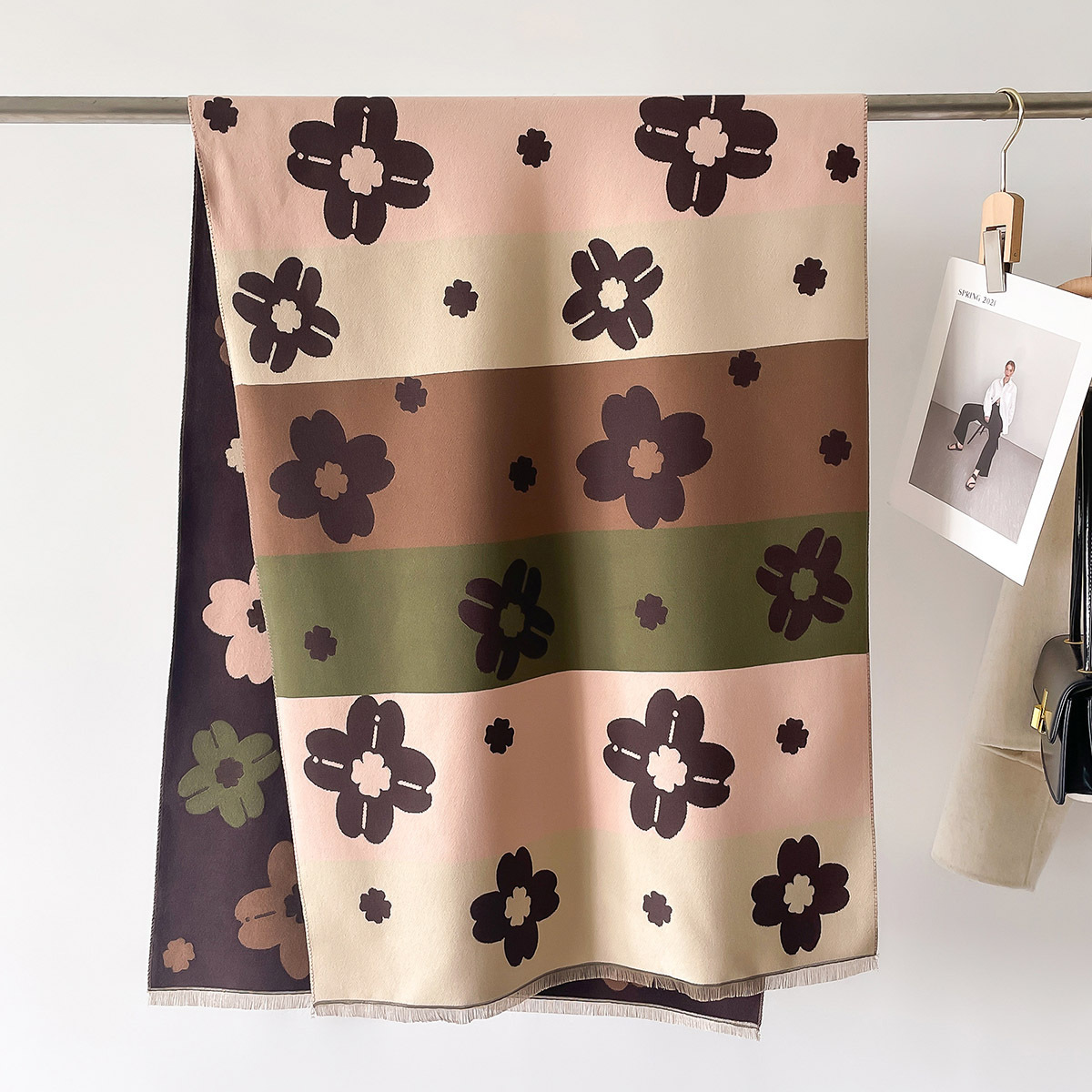 Coreano de alta calidad impresión doble cara collar temperamento chal 2024 invierno nuevo empalme flores engrosadas bufandas mujeres