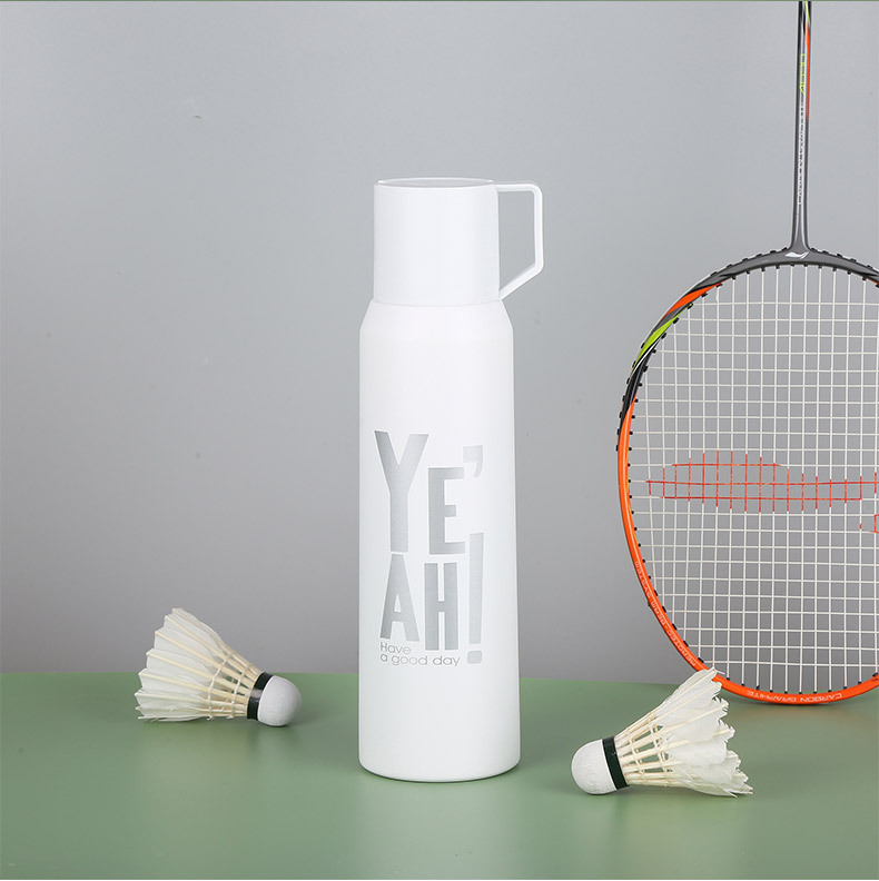 Gran capacidad bala ventosa 304 Acero inoxidable portátil taza de los hombres y las mujeres deportes al aire libre hervidor al por mayor