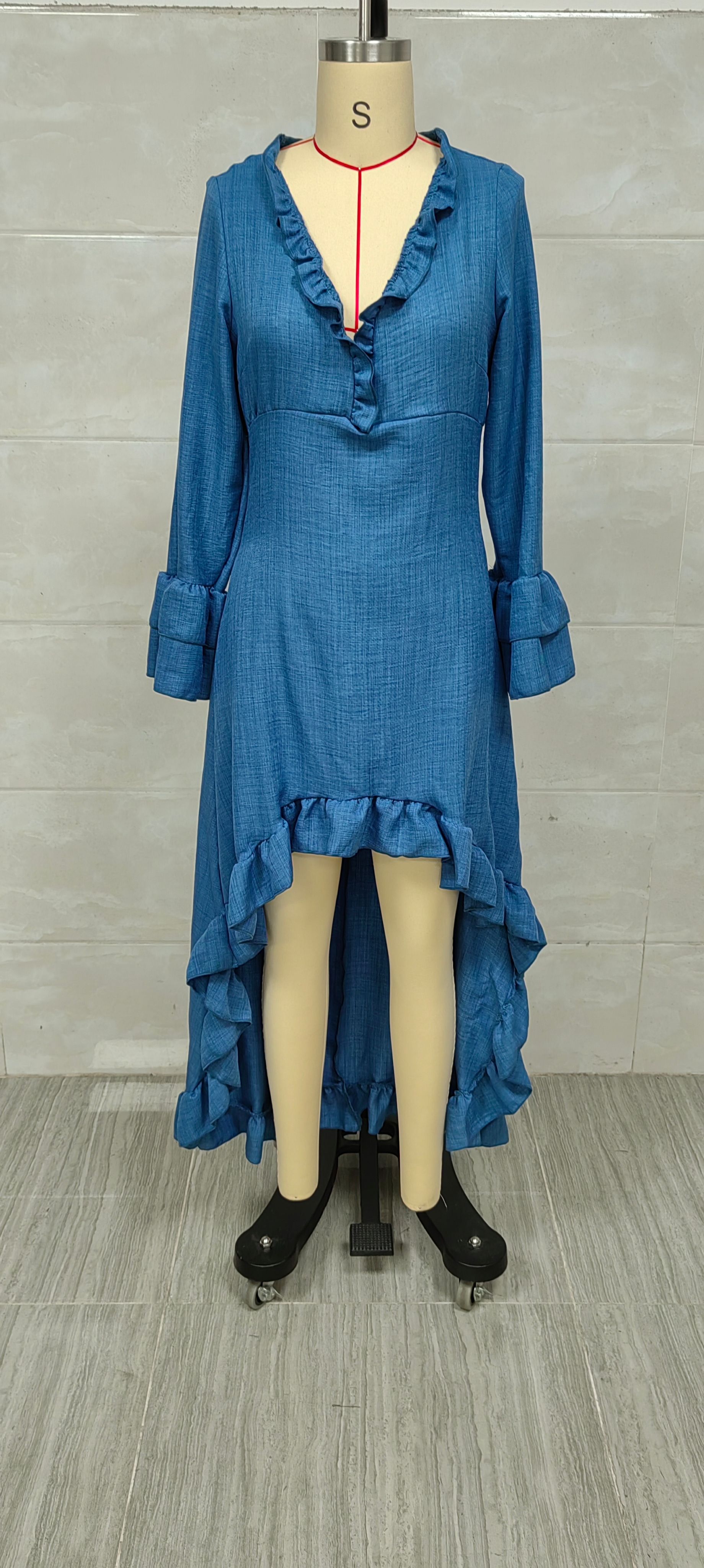 Böhmisches Langarm Maxi-kleid Mit V-ausschnitt Und Rüschensaum_voghion.com