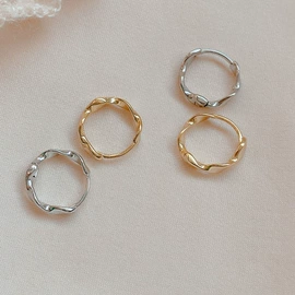 耳钉;项链;戒指