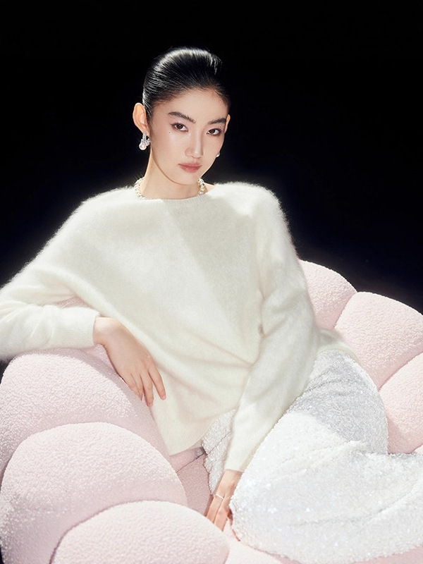 MandyZhang极简风软糯羊毛羊绒白色针织衫女冬季慵懒圆领套头毛衣|undefined