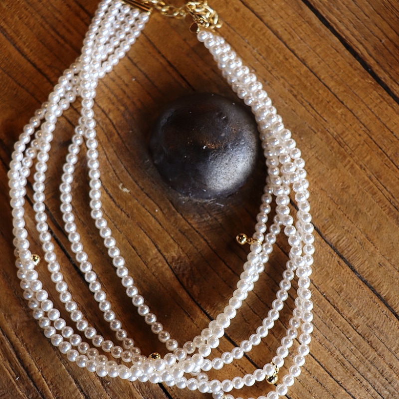 Collana a strati minimalista con catene delicate per donna_voghion.com