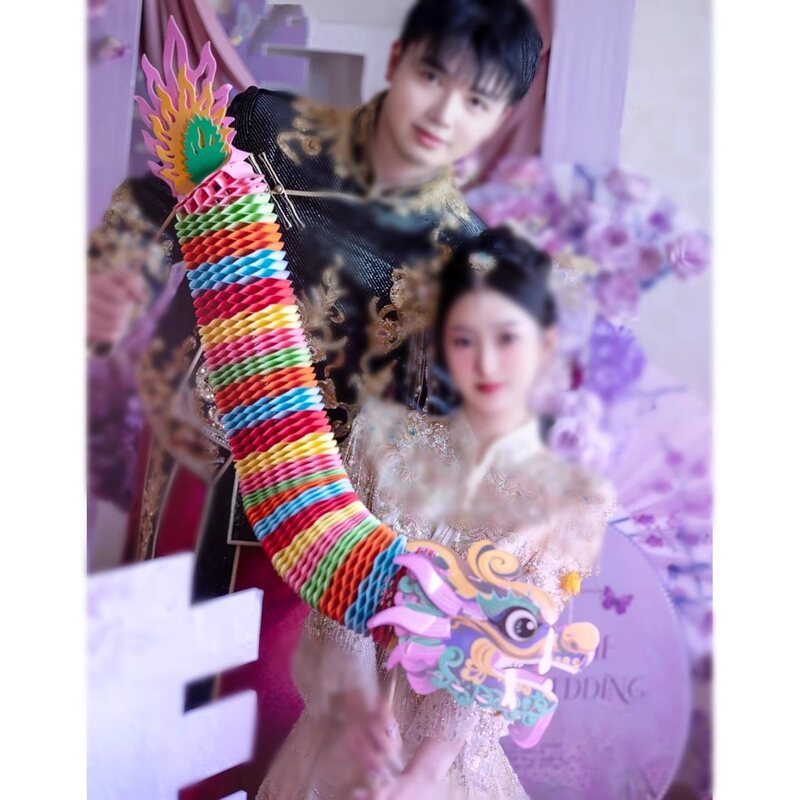 紫色のホテルの結婚式の部屋のレイアウト KT ボードウェルカムカード結婚式の婚約バナー吊り布ドレッシングガウン写真の背景壁|undefined