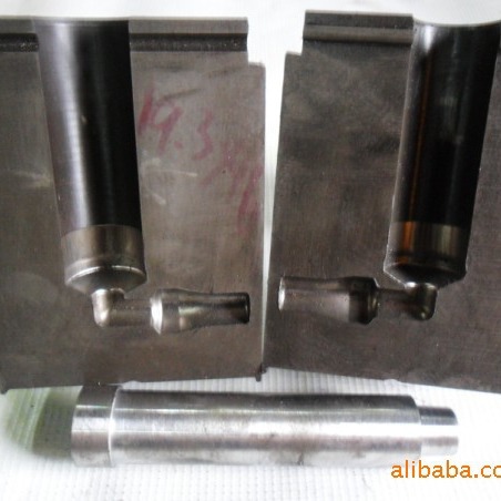 红冲模具《弯头》毛坯红冲量大优惠模具产品材料好