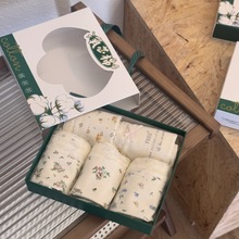 新品甜盐碎花10A氧芯棉裤内裤女 温柔软糯中腰女士三角内裤礼盒装