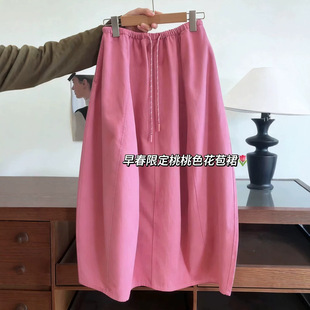 ���]���޾��@�ۣ��ҷ�ɫ����ȹŮ��������ٴ����e��ɫ���|����ȹ