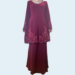 Malay two-piece handmade embroidered Starlight hemp women's clothing solid color floral skirt ancient cage clothing spot