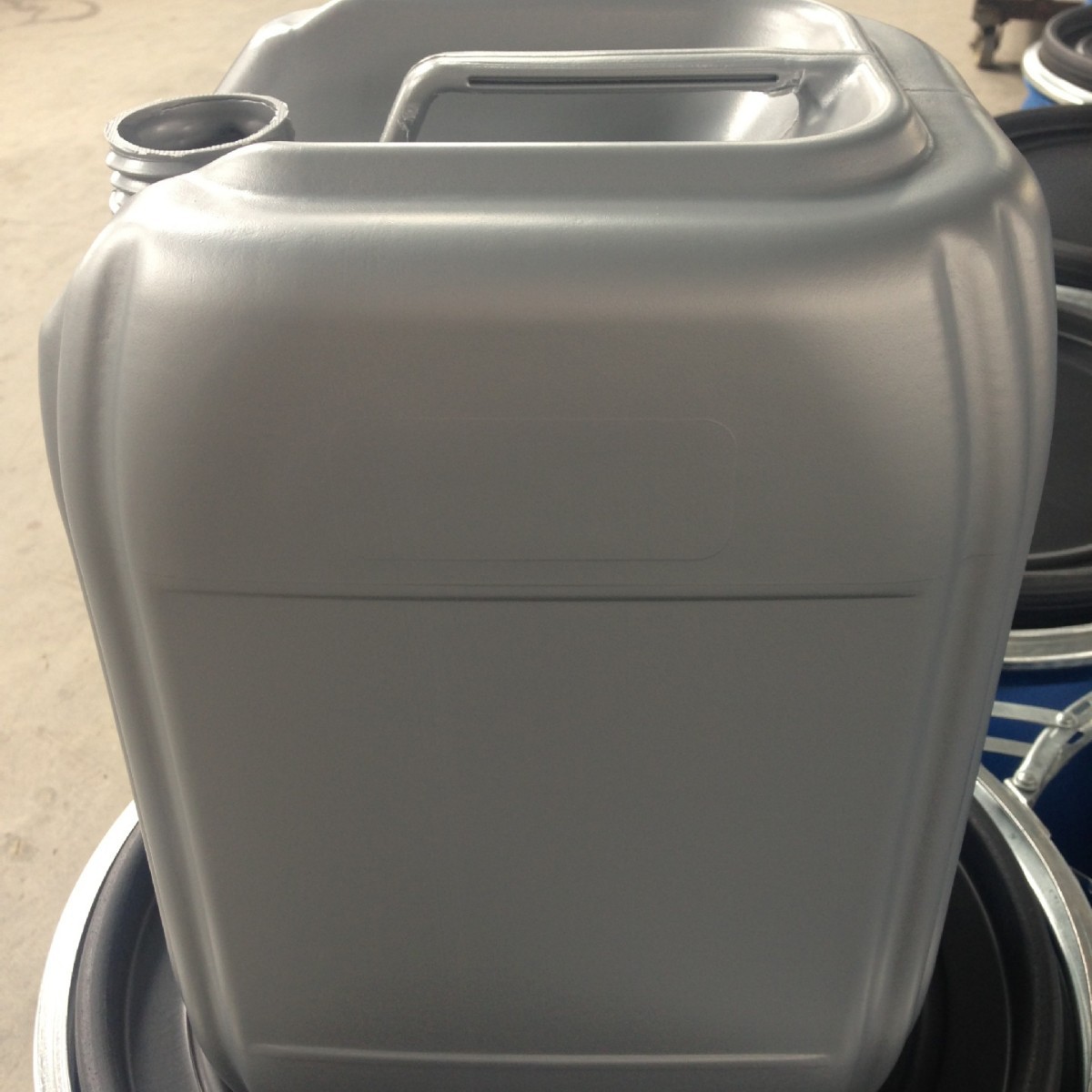 20L塑料桶灰桶 20L闭口桶堆码桶化工桶 耐酸碱质量好