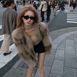 COOLLIN 子熙 财阀女 进口贵气千金风时髦皮草短外套毛毛上衣