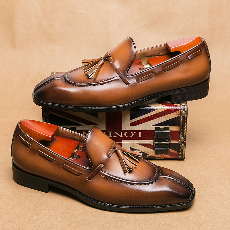Zapatos de hombre transfronterizos más tamaño nuevos zapatos de cuero casuales moda estilo británico zapatos de cuero tendencia zapatos de cuero de un pie al por mayor